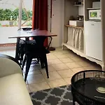 Bed & Breakfast Petit Coin De Paradis 4*