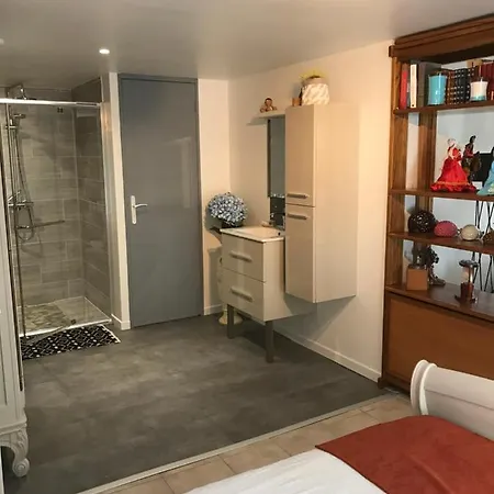 Alojamento de Acomodação e Pequeno-almoço Petit Coin De Paradis 4*